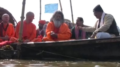 Kumbha Mela, Allahabad 2013, Triveni Sangam Puja