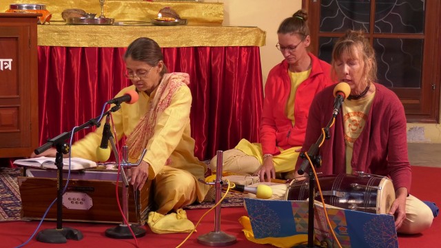 Bhajan evening from Jadan Ashram