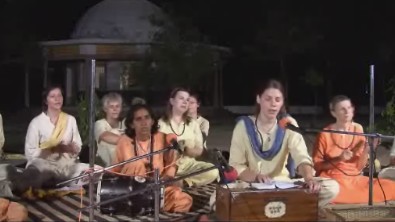 Evening satsang with bajans, Jadan