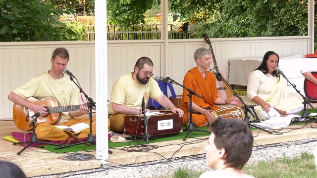 Bhajan singing from Strilky