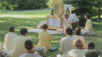 Lecture by Sadhvi Parvatiji