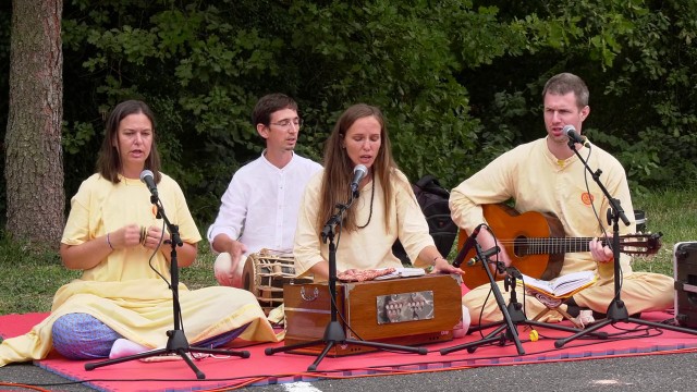 Bhajan singing from Vep