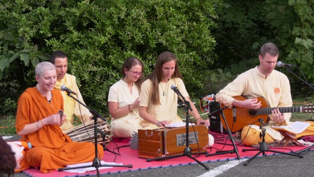 Bhajan singing from Vep