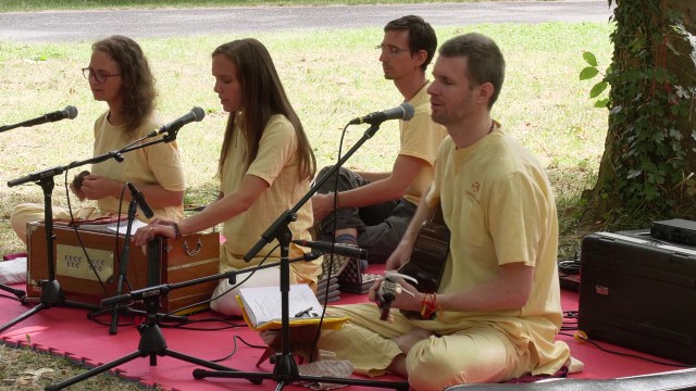 Bhajan singing from Vep