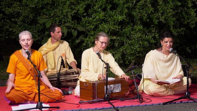 Bhajan singing from Vep