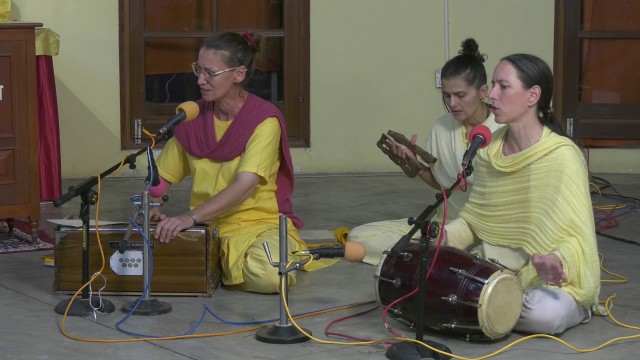 Bhajan singing from Jadan