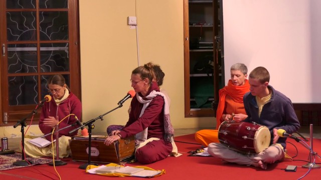 Bhajan evening in Jadan Ashram