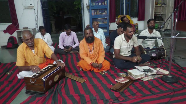 Around the world - Bhajans from Kailash(2/3)